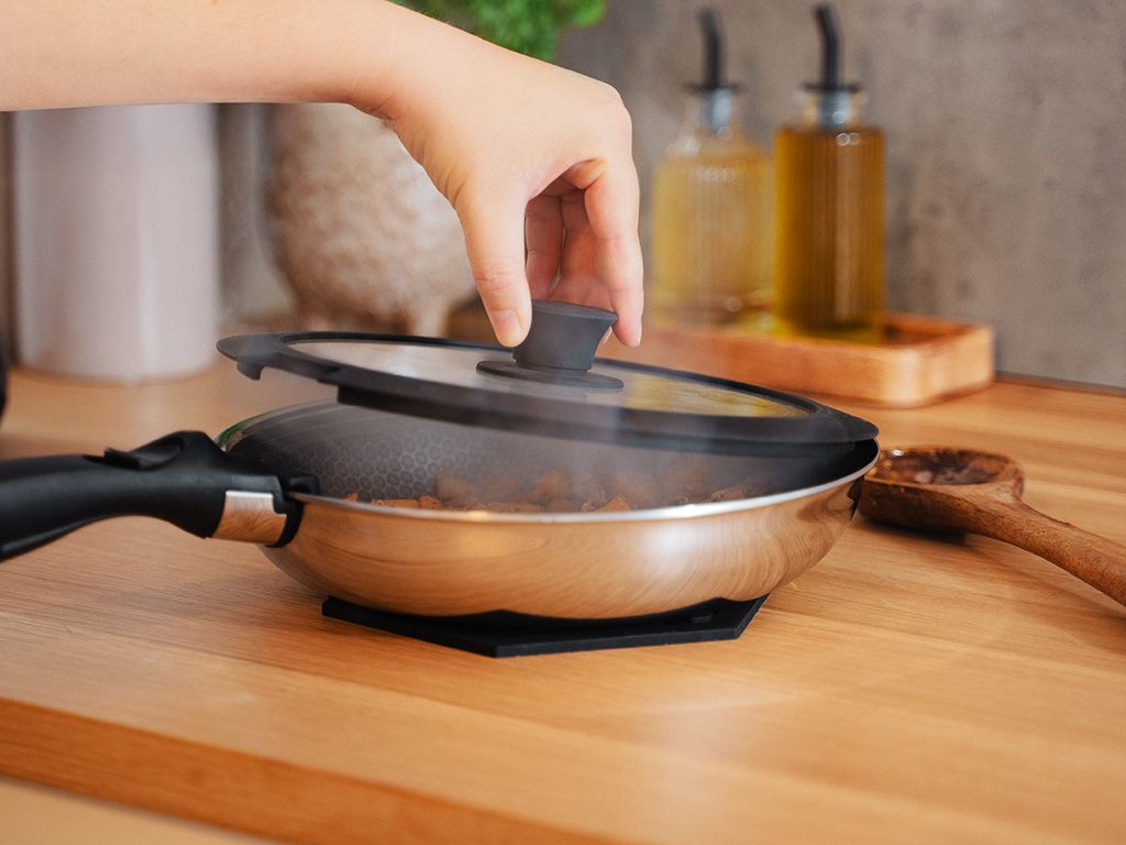 Set de Poêles 4 Pièces avec Poignée Amovible, Batterie de Cuisine Antiadhésive – USTENSILIA